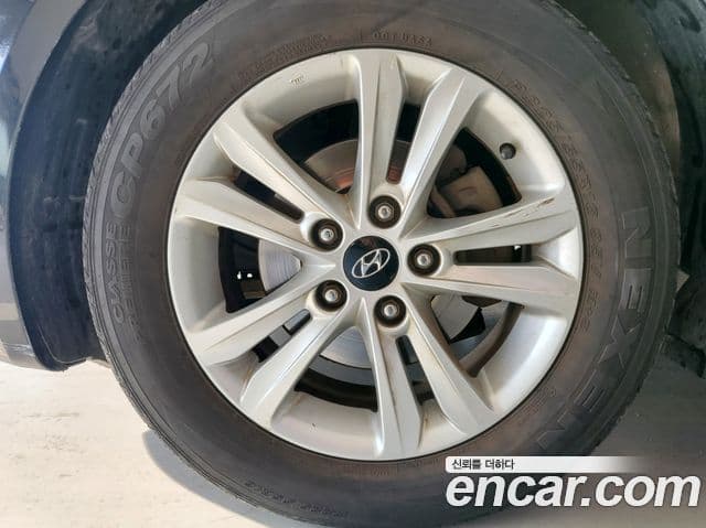 Hyundai YF Sonata топовая версия, 2010 13