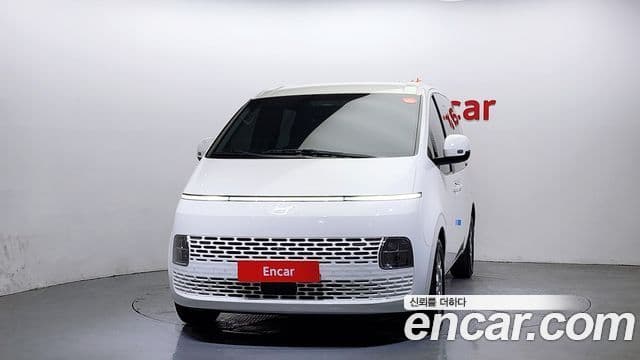 Hyundai Staria Modern, 2025 3