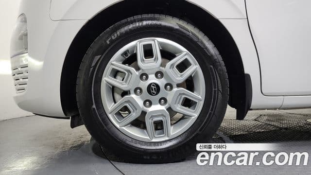 Hyundai Staria Modern, 2025 все фото