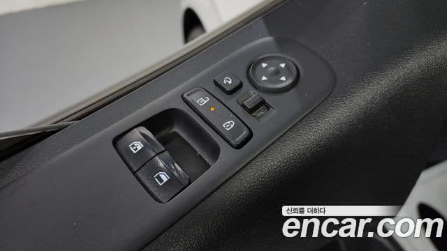 Hyundai Staria Modern, 2025 13