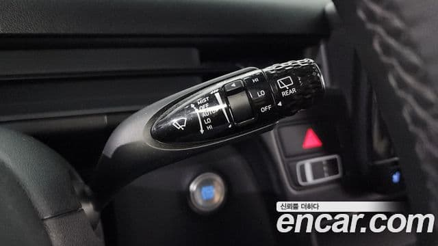 Hyundai Staria Modern, 2025 16