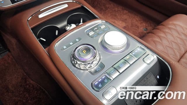 Genesis G90 (RS4) бензин 3.5 турбо e-S/C AWD LWB, 2024 9