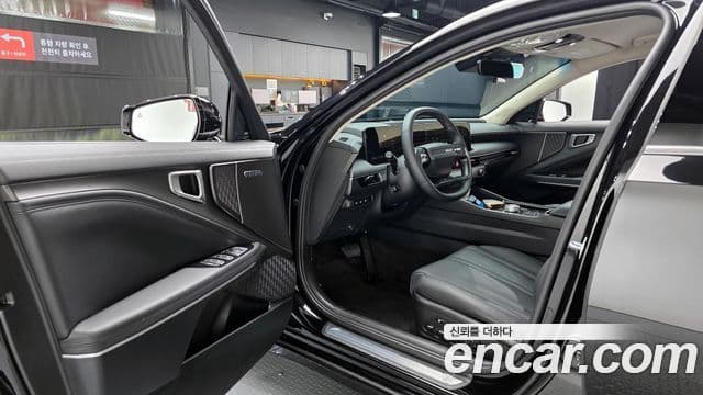 Kia The / новый New K8 Noblesse, 2025 11