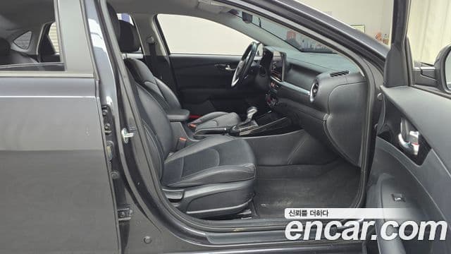 Kia The / новый New K3 2세대 Prestige, 2023 11