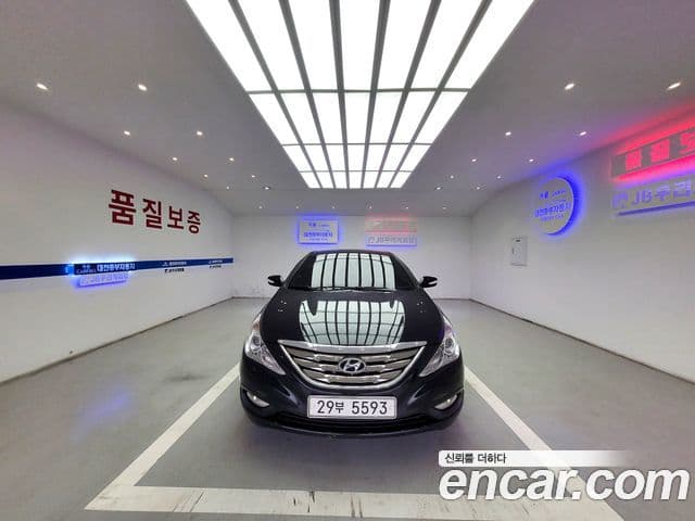 Hyundai YF Sonata топовая версия, 2011 3