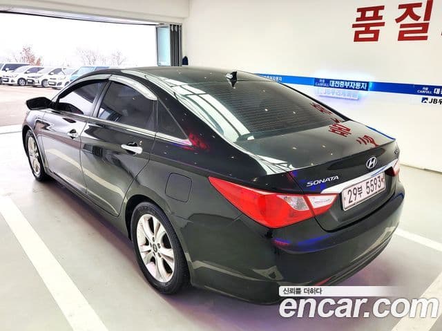 Hyundai YF Sonata топовая версия, 2011 7