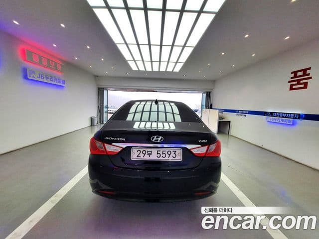 Hyundai YF Sonata топовая версия, 2011 10
