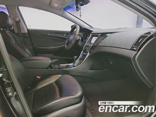 Hyundai YF Sonata топовая версия, 2011 11