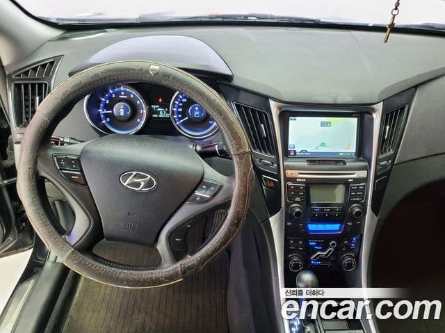Hyundai YF Sonata топовая версия, 2011 14