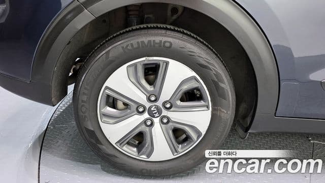 Kia Niro Prestige, 2017 все фото