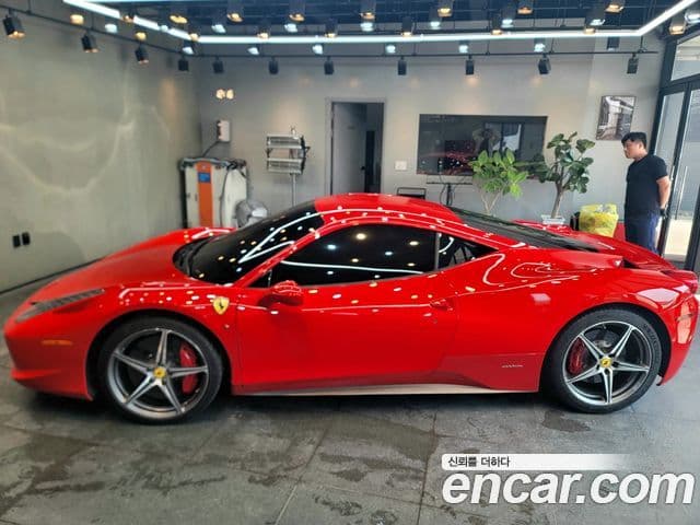 Ferrari 458 Italia, 2011 6