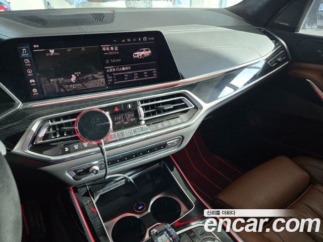 BMW X7 (G07) xDrive 30d M Sport 6인승, 2020 7