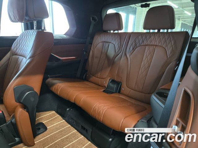 BMW X7 (G07) xDrive 30d M Sport 6인승, 2020 11