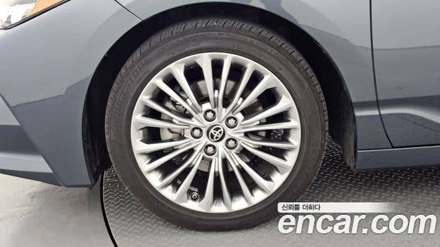 Toyota 아발론 5세대, 2022 все фото