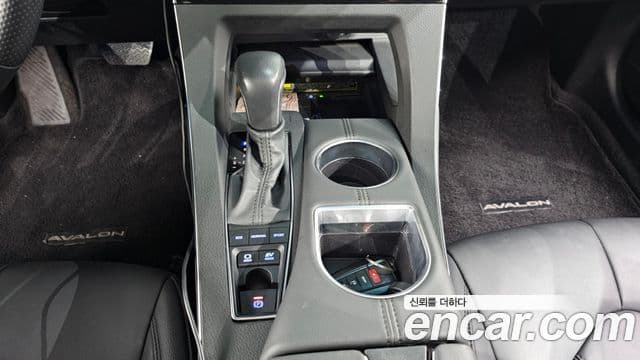Toyota 아발론 5세대, 2022 9