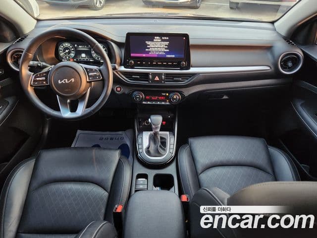 Kia The / новый New K3 2세대 Signature, 2022 7