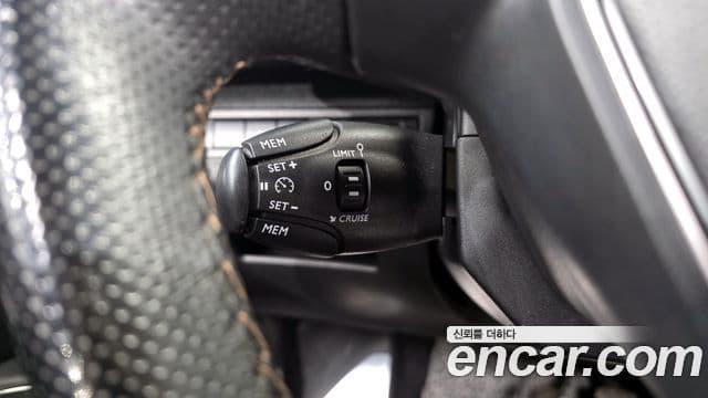 Peugeot 3008 2세대 1.6 BlueHDi GT Line, 2018 18