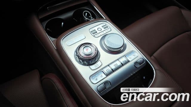 Genesis G90 (RS4) бензин 3.5 турбо AWD, 2025 9