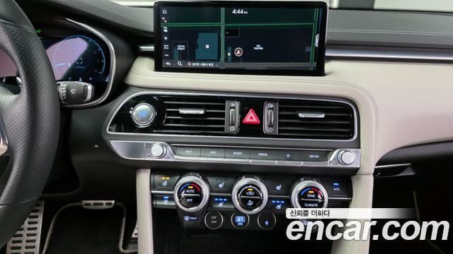 Genesis The / новый New G70, 2023 17