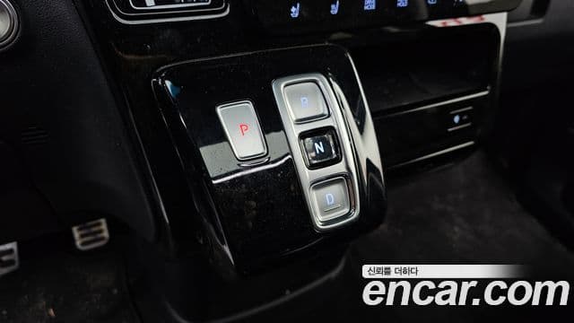 Hyundai Staria Inspiration, 2025 9