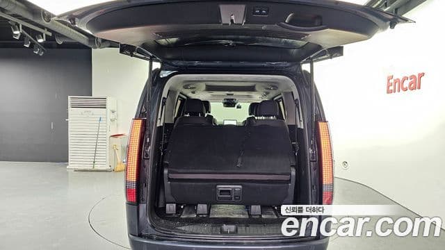 Hyundai Staria Inspiration, 2025 20