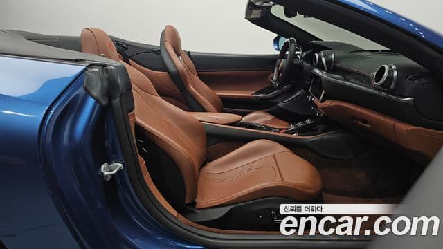 Ferrari 포르토피노 3.9 V8, 2019 10