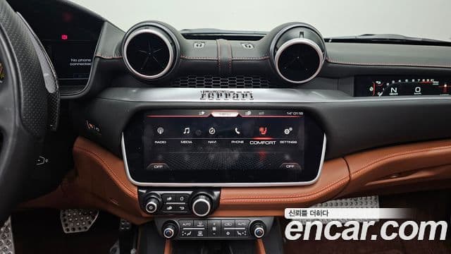 Ferrari 포르토피노 3.9 V8, 2019 14