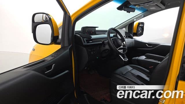 Hyundai Staria 15인승, 2023 10