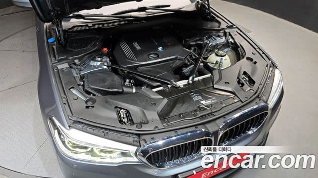 BMW 5시리즈 (G30) 520d M Sport, 2017 6