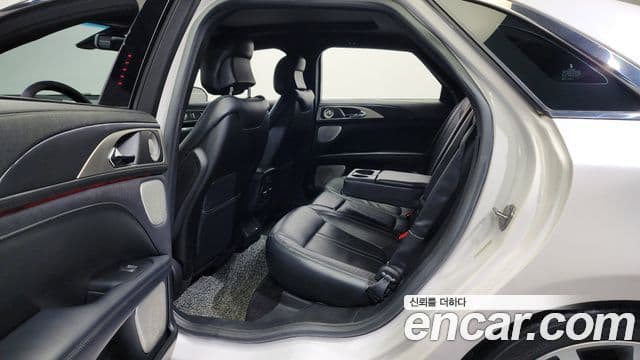 Lincoln New MKZ 2세대, 2017 11