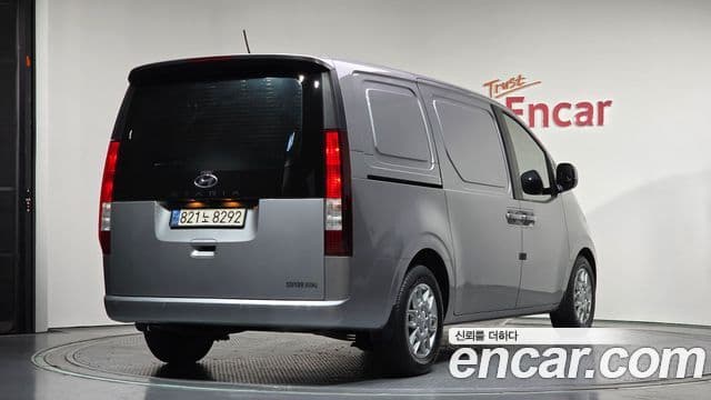 Hyundai Staria Modern, 2022 2