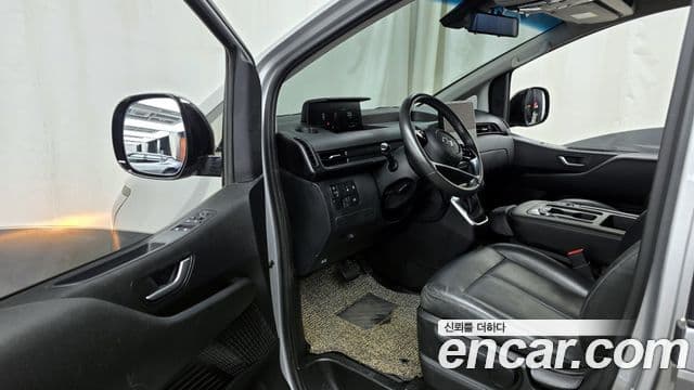 Hyundai Staria Modern, 2022 10