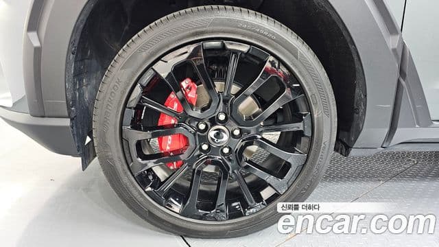 KG모빌리티(SsangYong) Torres Black Edition, 2024 все фото