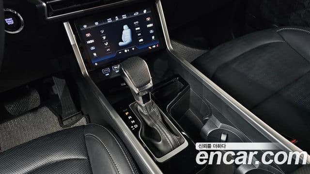 KG모빌리티(SsangYong) Torres Black Edition, 2024 9