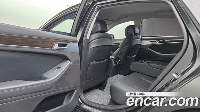 Genesis G80 Luxury, 2019 17