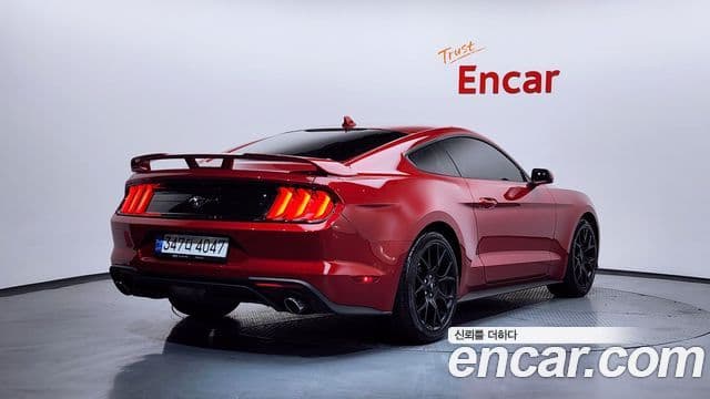 Ford Mustang купе, 2021 2