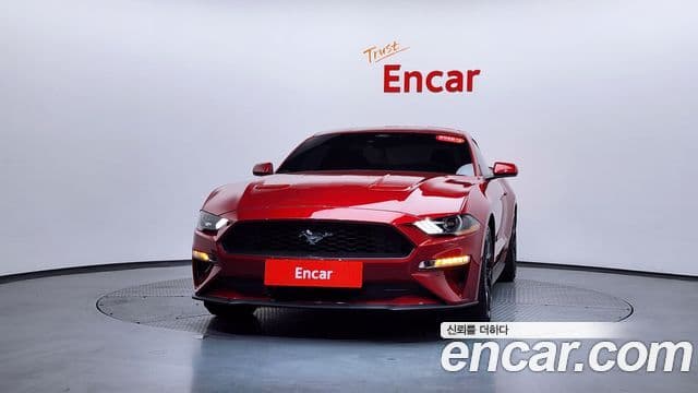Ford Mustang купе, 2021 3