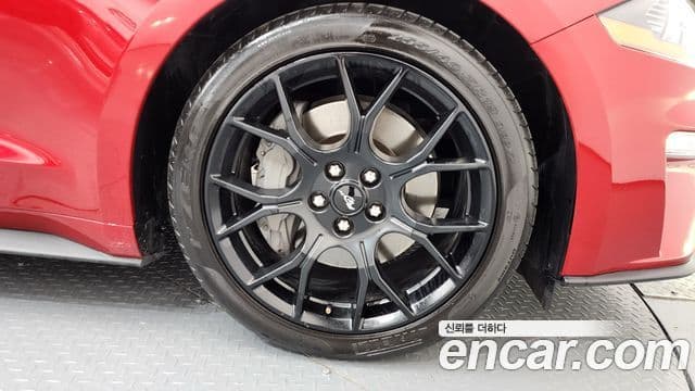 Ford Mustang купе, 2021 все фото