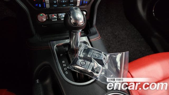 Ford Mustang купе, 2021 9