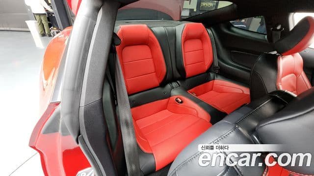 Ford Mustang купе, 2021 12