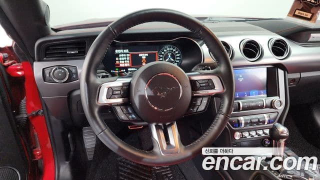 Ford Mustang купе, 2021 13