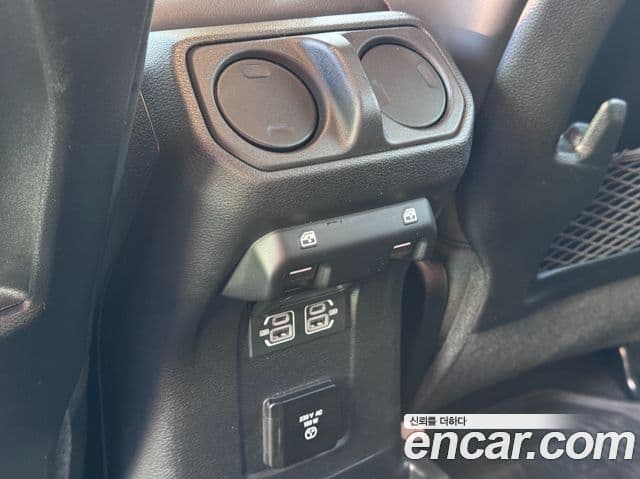 Jeep Wrangler (JL) 2.0 Rubicon Power top 4도어, 2024 17