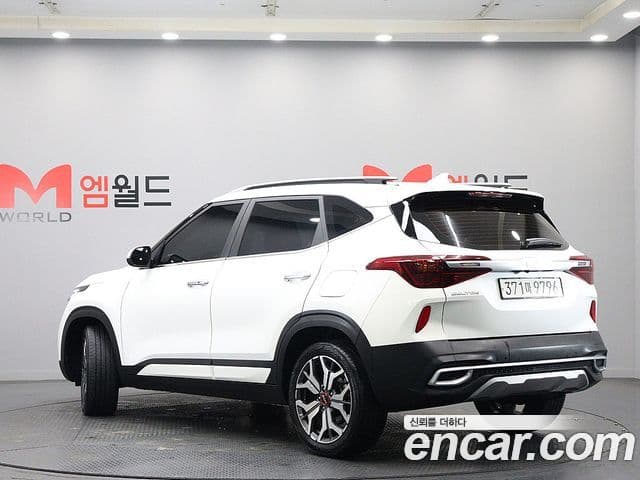 Kia Seltos Signature, 2023 4