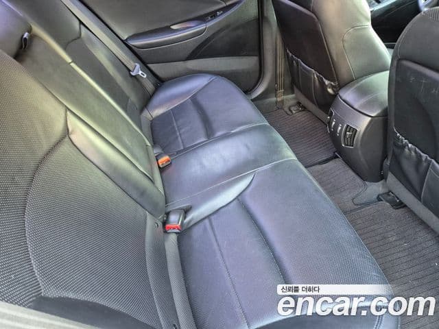 Hyundai Sonata гибрид Royal, 2012 12