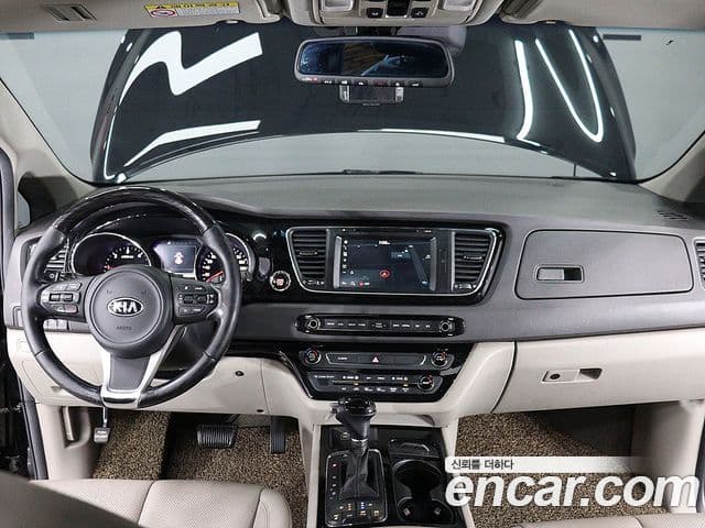 Kia All New Carnival President, 2016 13