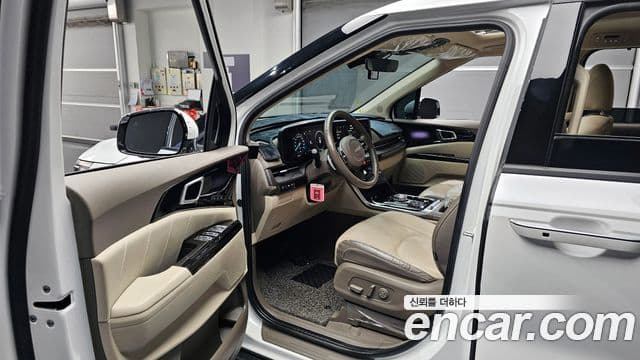 Kia Carnival 4세대 Signature, 2023 10