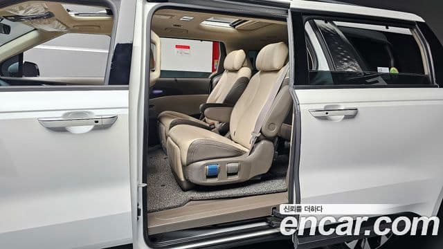 Kia Carnival 4세대 Signature, 2023 11