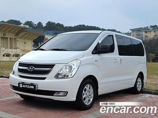 Hyundai Grand Starex CVX Luxury, 2015 1