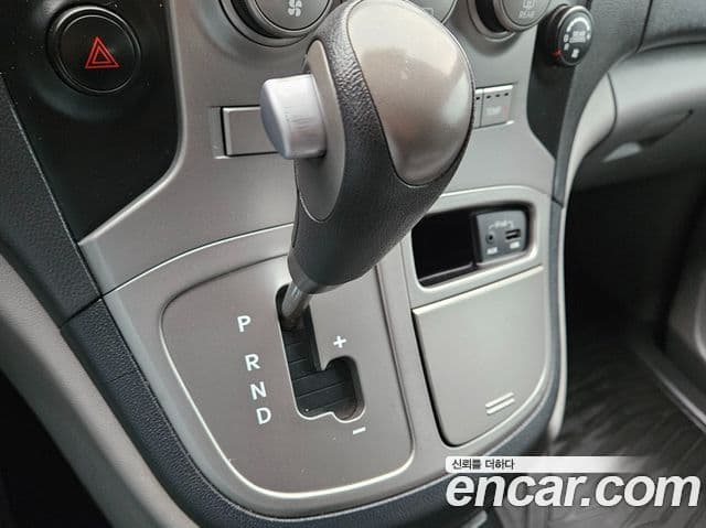 Hyundai Grand Starex CVX Luxury, 2015 10