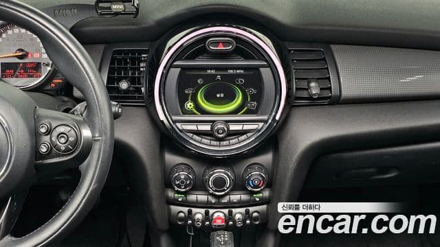 Mini Cooper D 3세대, 2018 14